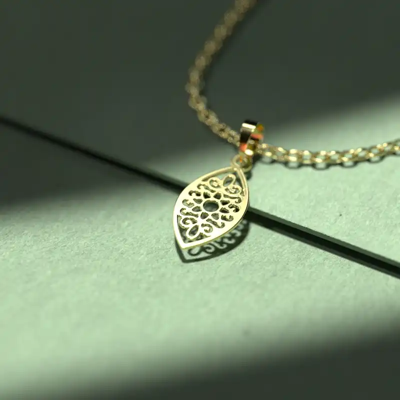 گردنبند طلا 18 عیار زنانه مدوپد مدل هندسی کد CA10406