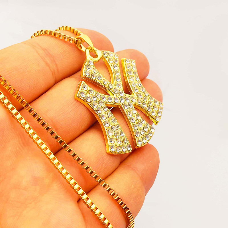 گردنبند مردانه طرح لوگو مدل فول نگین کد 739GAM گردنبند مردانه طرح لوگو مدل فول نگین کد 739GAM