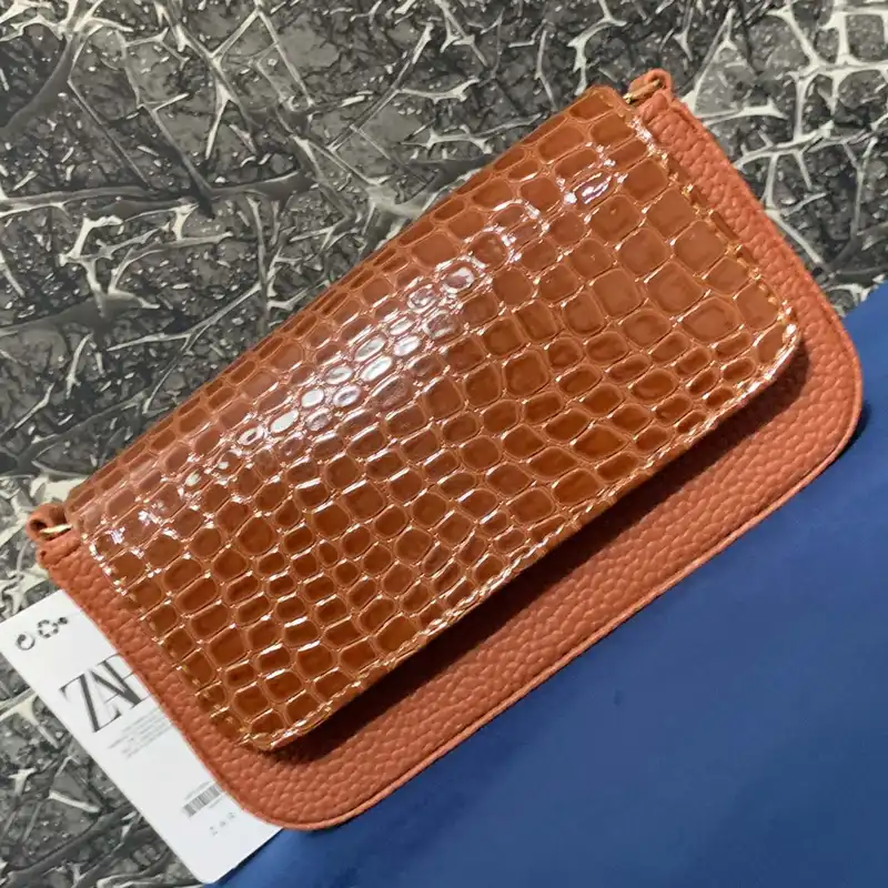 کیف دوشی زنانه مدل پوست ماری 101