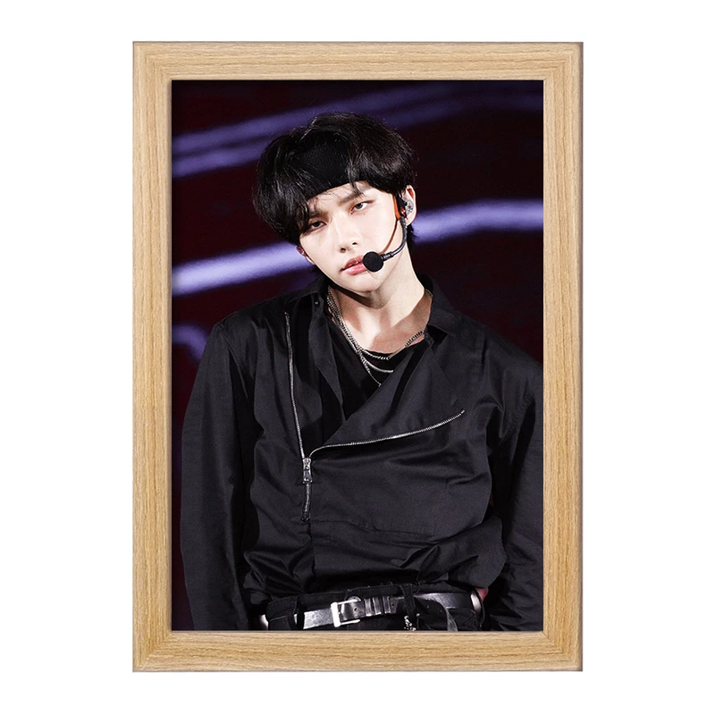 تابلو خندالو مدل هیونجین گروه استری کیدز Stray Kids  کد 11866