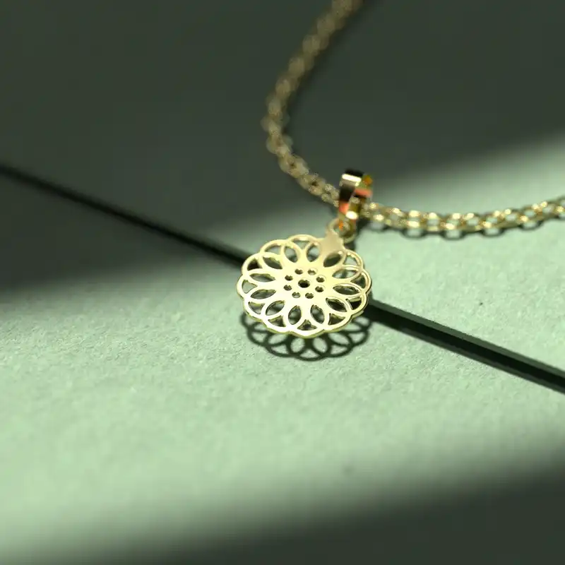 گردنبند طلا 18 عیار زنانه مدوپد مدل مربع کد CA10445