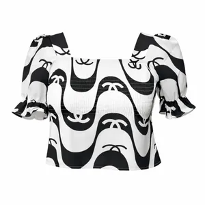 کراپ بلوز آستین کوتاه یقه خشتی زنانه مدل سروناز کد ۷۷