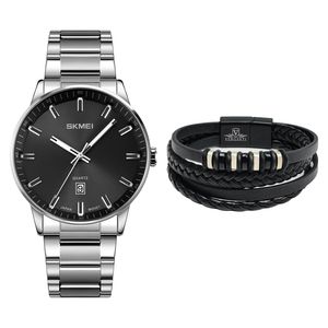 ساعت مچی عقربه‌ای کوارتز مردانه اسکمی مدل 1878SI به همراه دستبند
