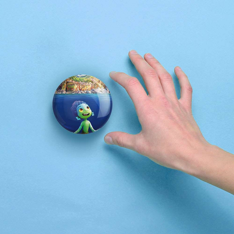 آینه جیبی خندالو طرح انیمیشن لوکا Luca کد 4537 آینه جیبی خندالو طرح انیمیشن لوکا Luca کد 4537