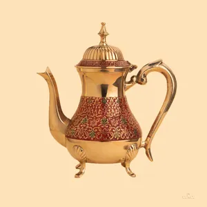 قوری برنجی طرح تاج مدل آمبوس 4