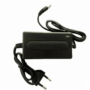 ادابتور ۱۲ ولت ۲ امپر دیپلمات مدل 2A