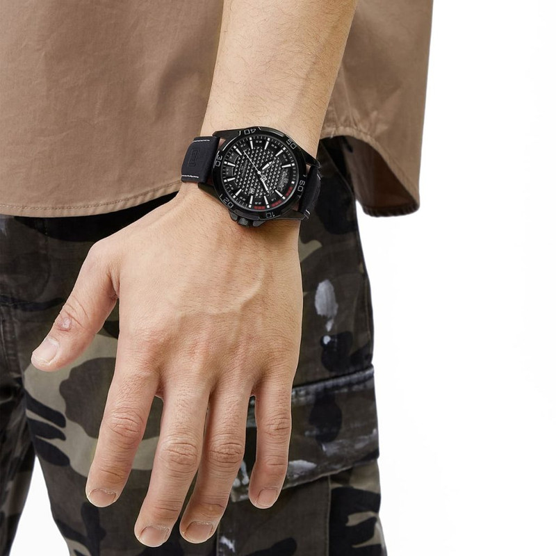 ساعت مچی عقربهای مردانه کوارتز نیوی فورس مدل 8023-BWB