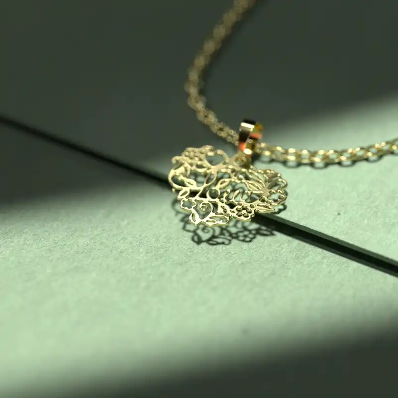 گردنبند طلا 18 عیار زنانه مدوپد مدل قلب کد V1030