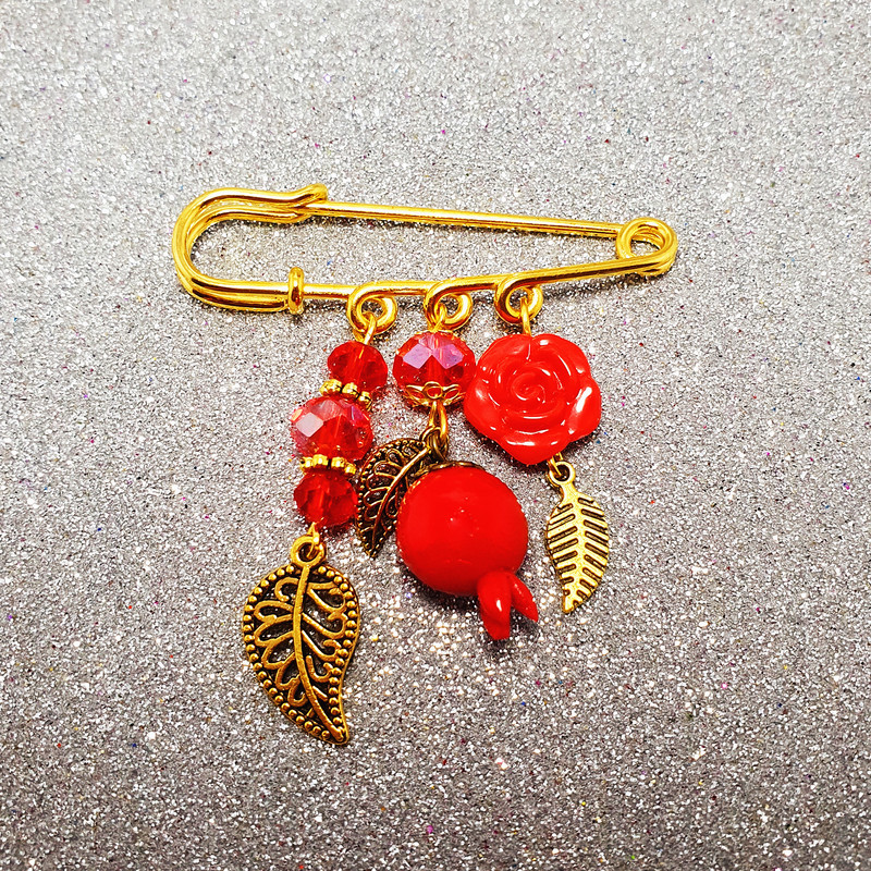 سنجاق سینه زنانه مدل یلدایی 562