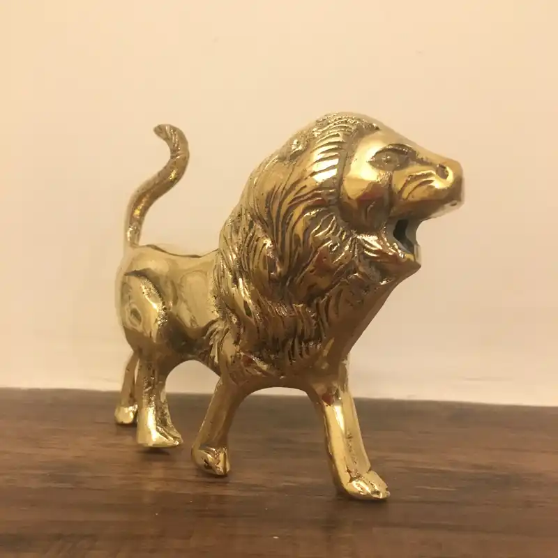 مجسمه مدل شیر