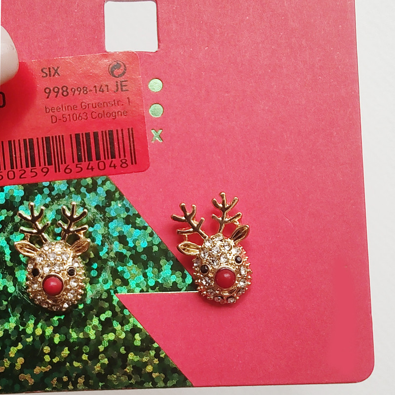 گوشواره زنانه سیکس مدل گوزن گوشواره زنانه سیکس مدل گوزن