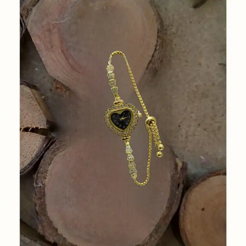 ساعت مچی عقربه ای زنانه مدل دور نگین بند نگین دار دستبندی طرح قلب کد 3