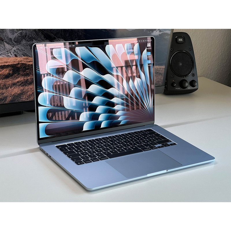 لپ‌تاپ اپل مدل MacBook Air MC7A4 2025 LLA با پردازنده Apple M4، رم 16GB، حافظه SSD با ظرفیت 256GB، نمایشگر 15.3 اینچ Retina، دارای نور پس‌زمینه کیبورد، حسگر اثر انگشت، سیستم‌عامل Apple Mac OS