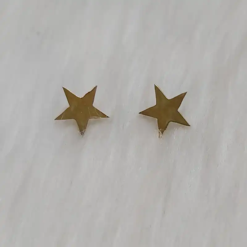 گوشواره زنانه مدل میخی طرح لارج ستاره کد sta111large