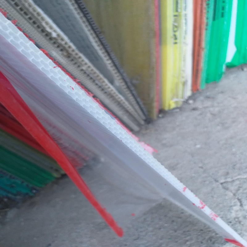 عایق پلی کربنات کد 6mil مدل honeycomb-wht طول 6 متر