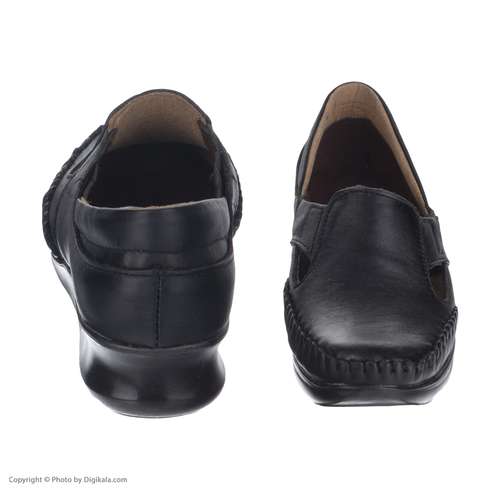 کفش راحتی زنانه کد ۱۳۰ کفش راحتی زنانه کد ۱۳۰