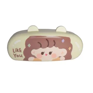 نگهدارنده عینک کد 09211