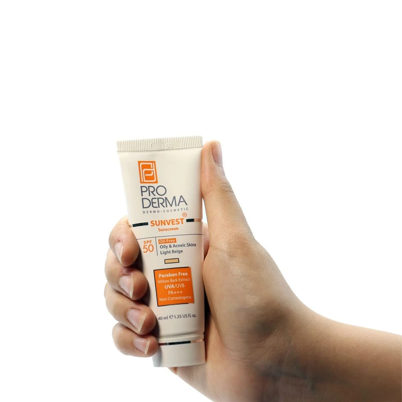 عکس شماره 10 : کرم ضدآفتاب فاقد چربی پرودرما مدل spf50، حجم 40 میلی-لیتر