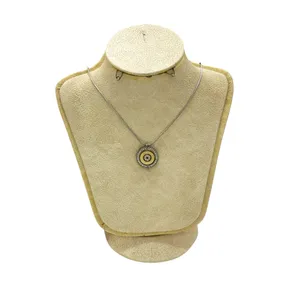 گردنبند زنانه مدل دایره نگین دار کد GAR02