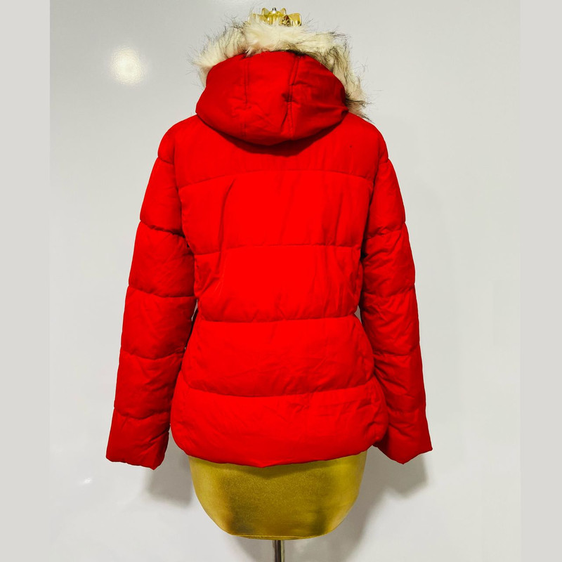 کاپشن زنانه جیمو، از جنس پلیاستر و پلی اکریلیک با طرح ساده و تنخوری آزاد، مدل M12600