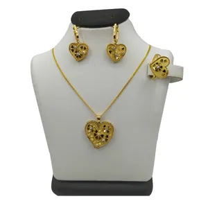 نیم ست طلا 18 عیار زنانه مدل تینوا