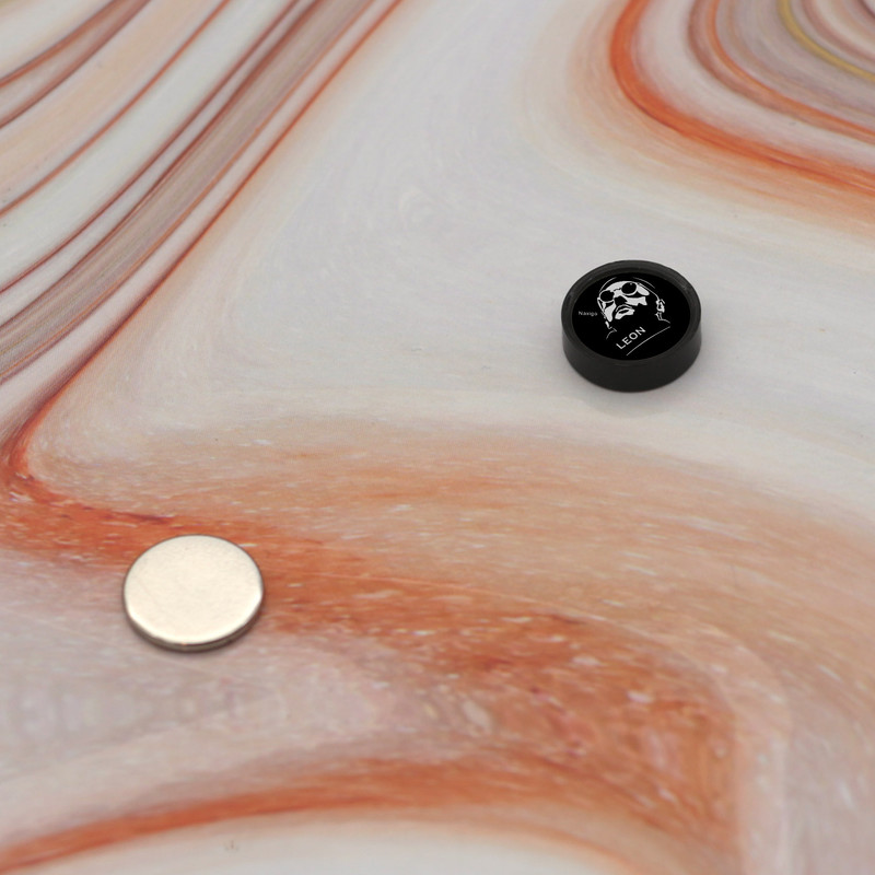 پیرسینگ گوش ناکسیگو مدل شب تاب طرح لئون کد PM6609 پیرسینگ گوش ناکسیگو مدل شب تاب طرح لئون کد PM6609