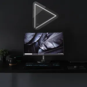 چراغ دیواری نئون دیزاین طرح Play_WHT