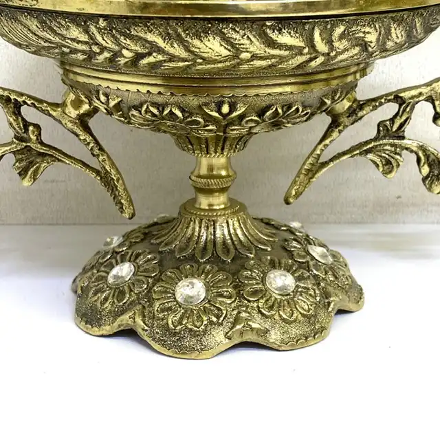 شکلات خوری برنجی مدل آناهیتا102936