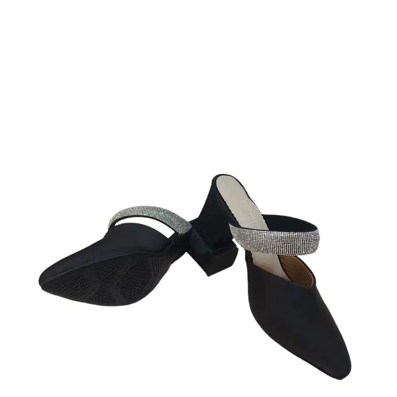 صندل زنانه مدل SZO 192 NG ساتن نگین دار رنگ مشکی