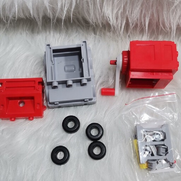 تراش رومیزی مدل لگوئی به همراه مداد بینهایت مجموعه 3 عددی