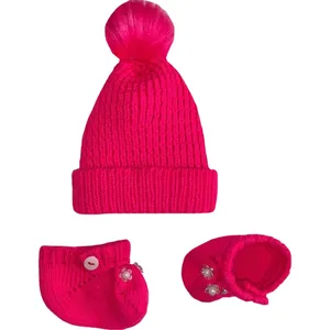 ست کلاه و پاپوش بافتنی نوزادی مدل برجسته