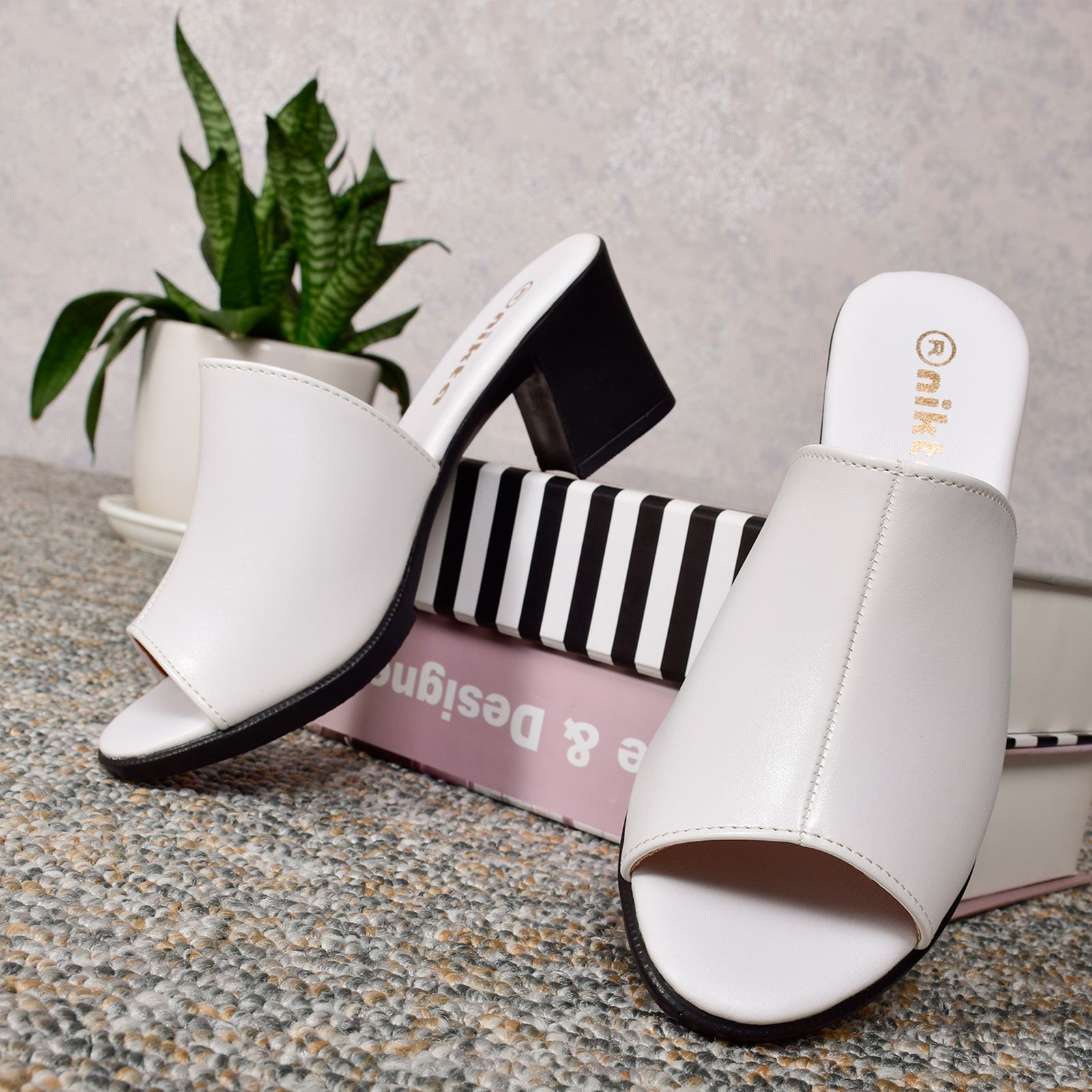 صندل زنانه نیکتا مدل BK.WH.2334 -  - 32