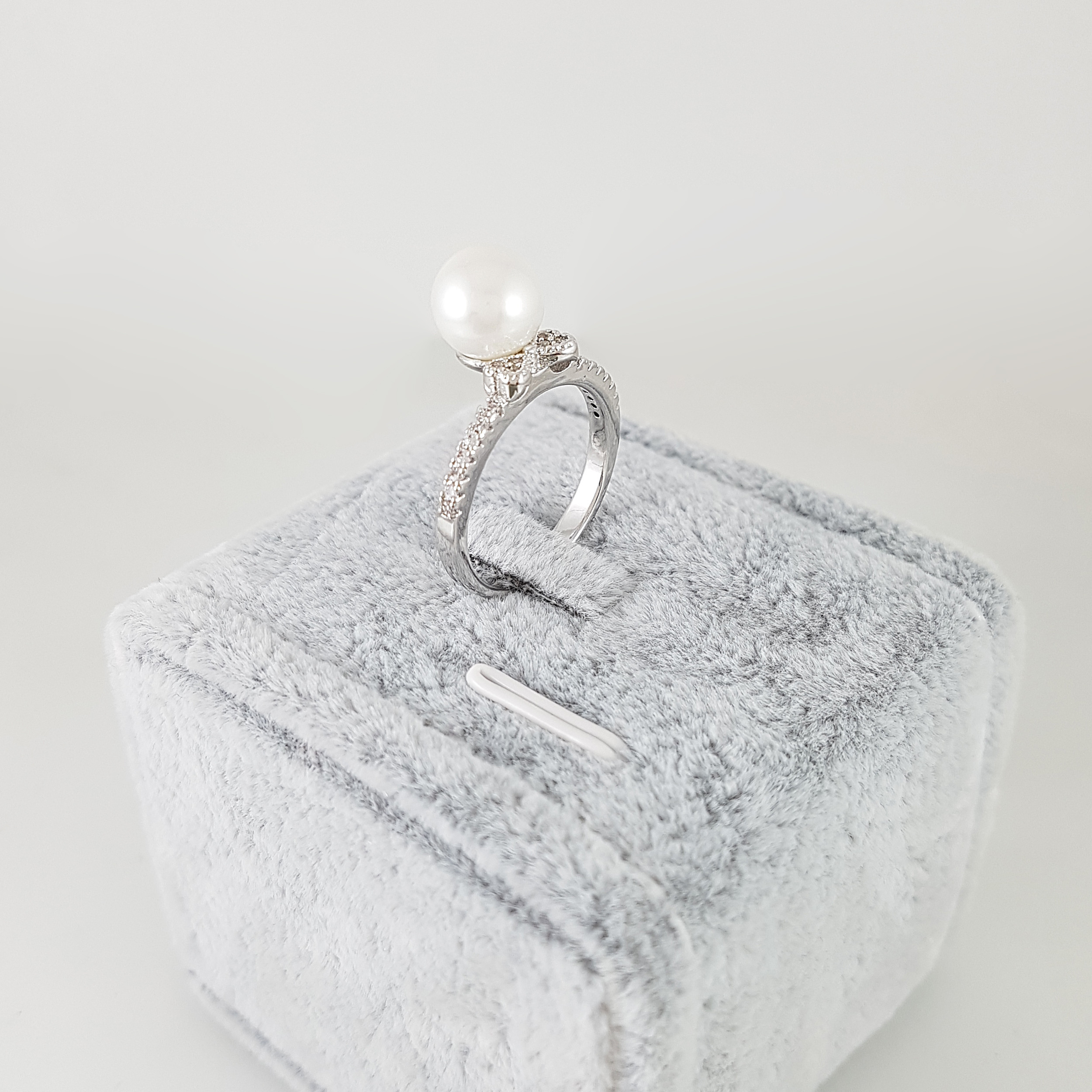 انگشتر زنانه ژوپینگ مدل مروارید کد 1495