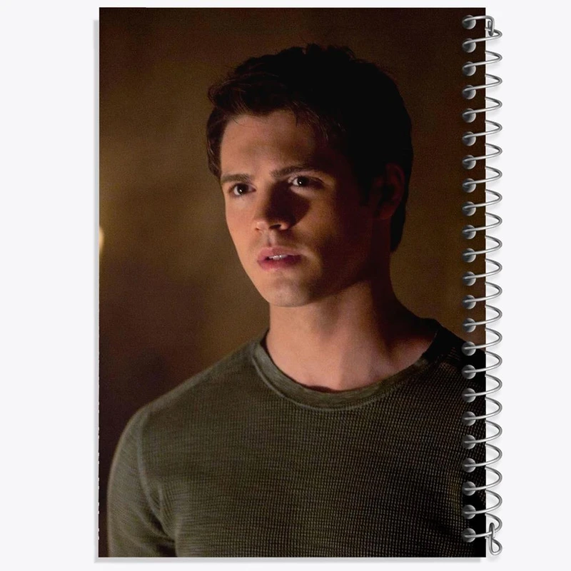 دفتر نت موسیقی 50 برگ خندالو مدل جرمی گیلبرت خاطرات یک خون آشام The Vampire Diaries کد 23684