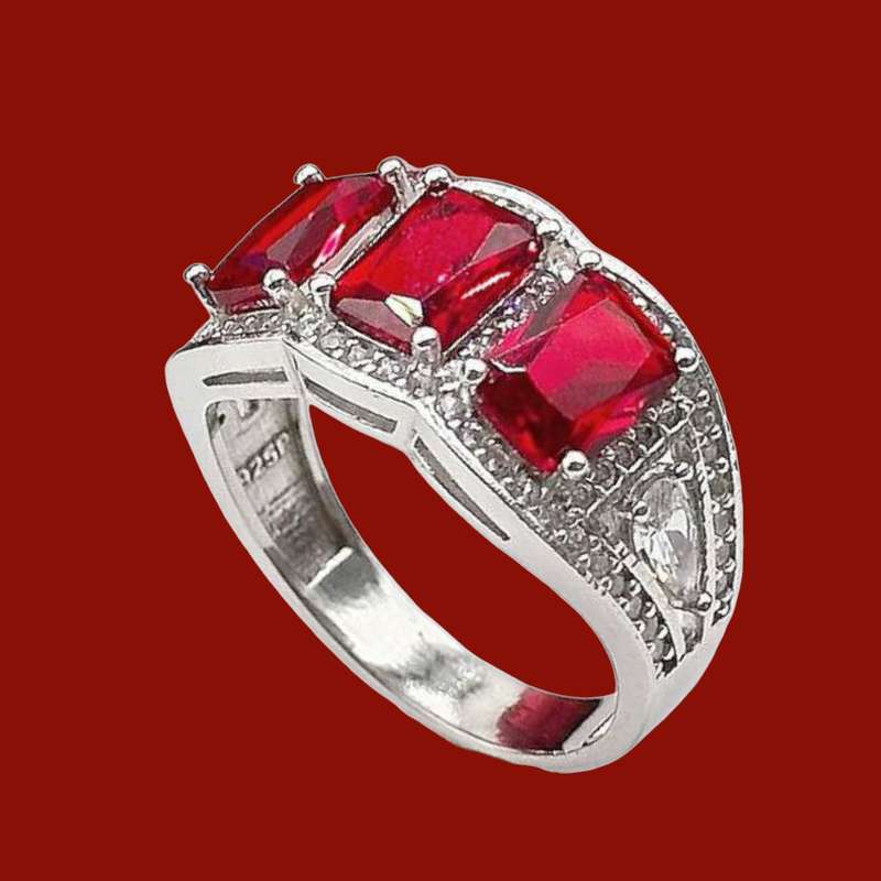 انگشتر نقره زنانه مدل یاشار کد 067 انگشتر نقره زنانه مدل یاشار کد 067