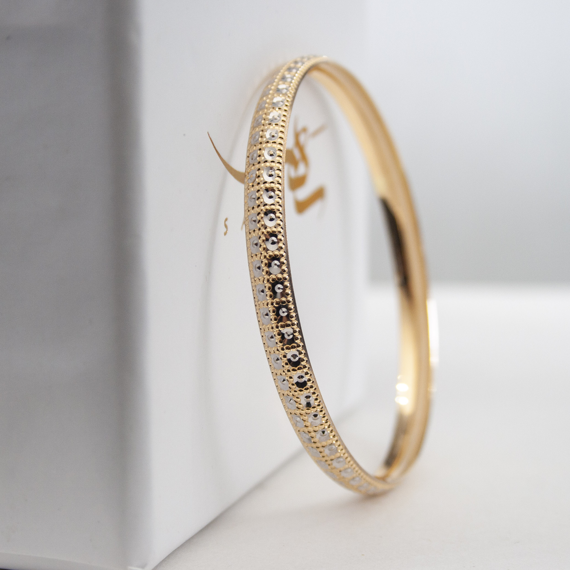 النگو طلا 18 عیار زنانه سهی مدل VB56-1 النگو طلا 18 عیار زنانه سهی مدل VB56-1