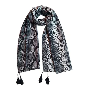 شال زنانه مدل پوست ماری