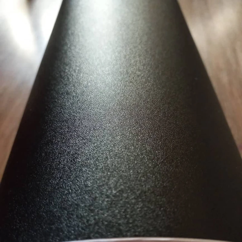 عکس شماره 2 : برچسب پارکابی خودرو لیزارد مدل ساده طرح چرم نقطه ای کد lzd-722 رول 2 متری