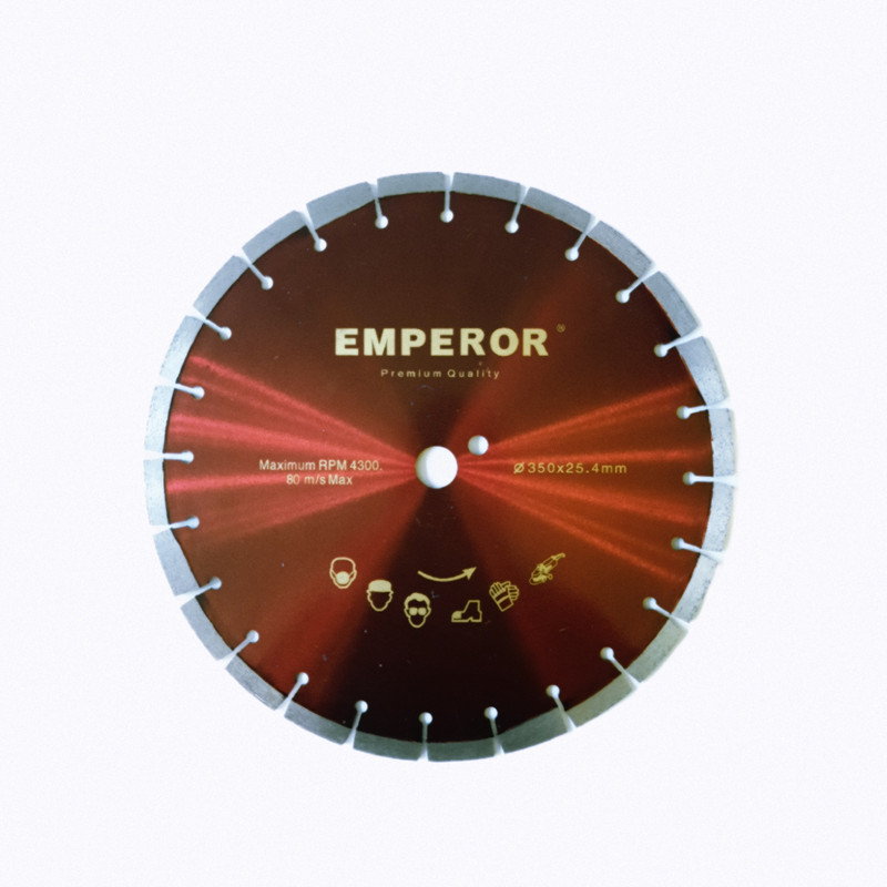 تیغه آسفالت بر مدل امپرور