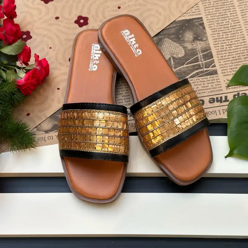 دمپایی زنانه نیکتا مدل زرین BL