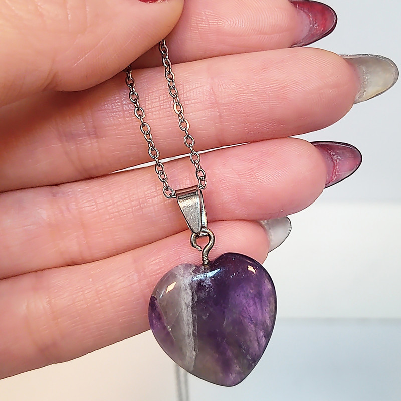 گردنبند زنانه مدل آمیتیست طبیعی کد NG2461 گردنبند زنانه مدل آمیتیست طبیعی کد NG2461