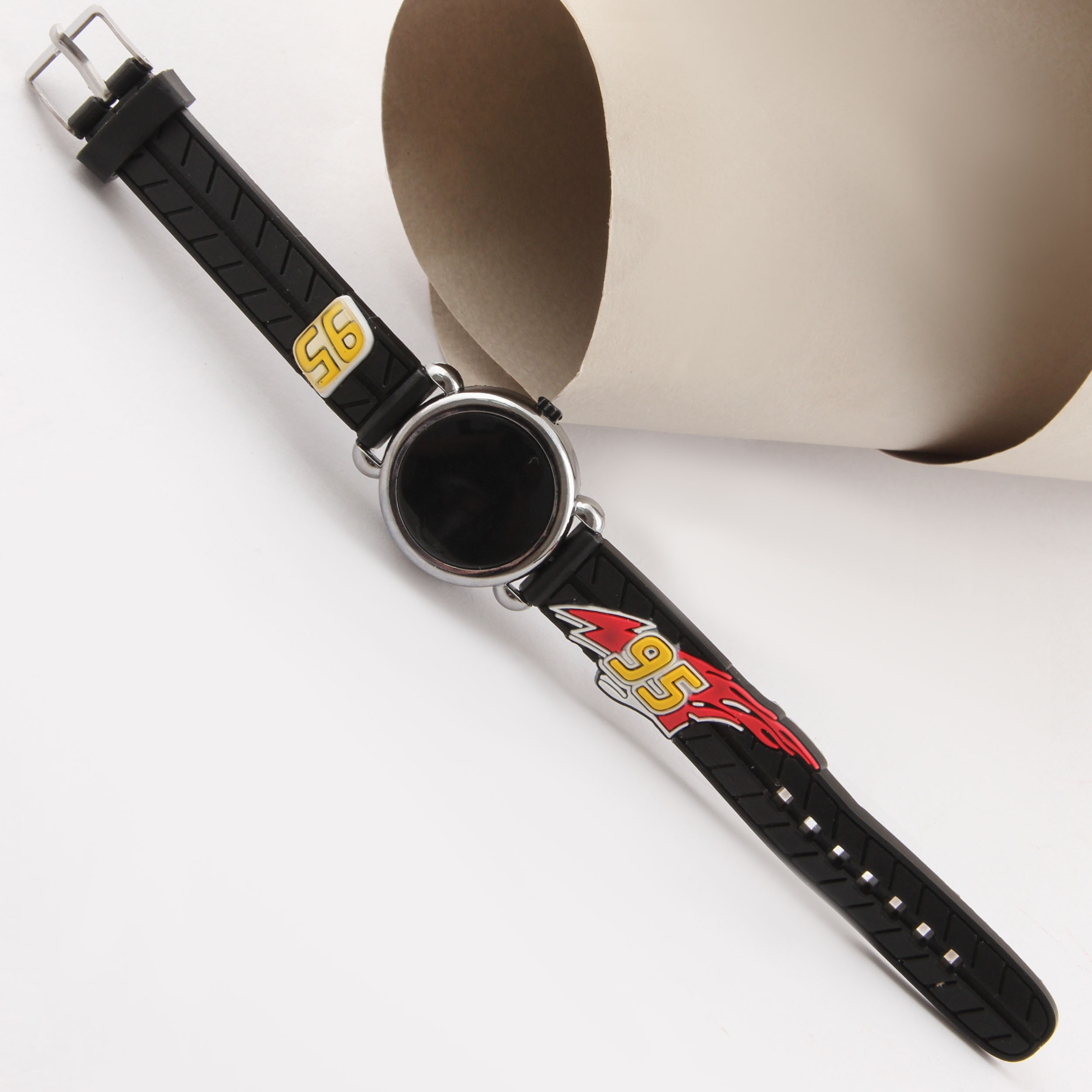 ساعت مچی دیجیتال پسرانه مدل کارتونی کد WHK_039 ساعت مچی دیجیتال پسرانه مدل کارتونی کد WHK_039