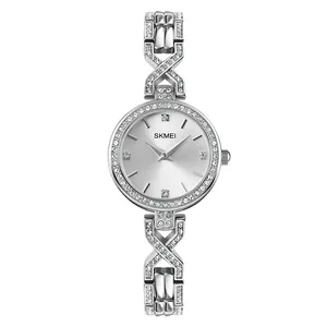 ساعت مچی عقربه ای زنانه اسکمی مدل 1738Silver