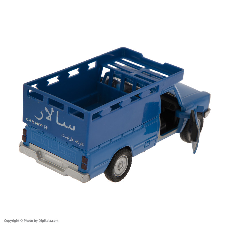 ماشین بازی مدل نیسان باربنددار