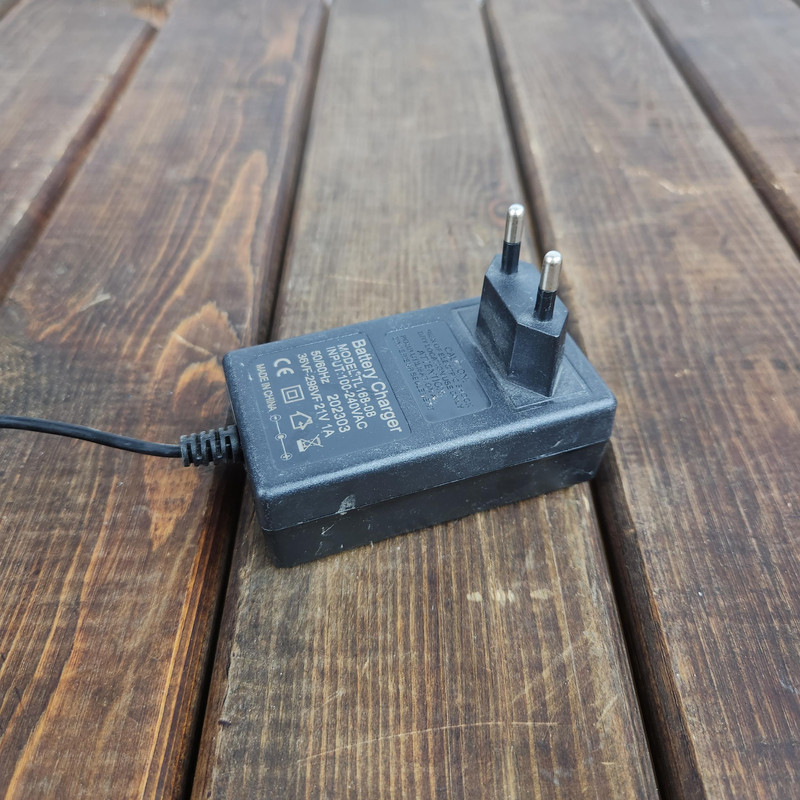 شارژر باتری و دریل شارژی مدل سوزنی کد 10028