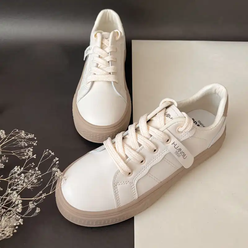 کفش روزمره زنانه مدل نونا