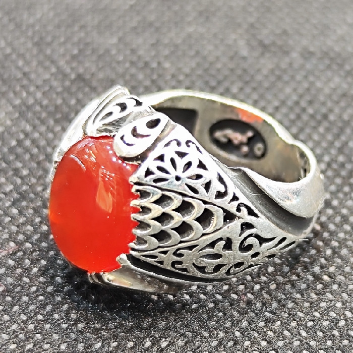 انگشتر نقره مردانه مدل سنگ عقیق یمانی کد 47