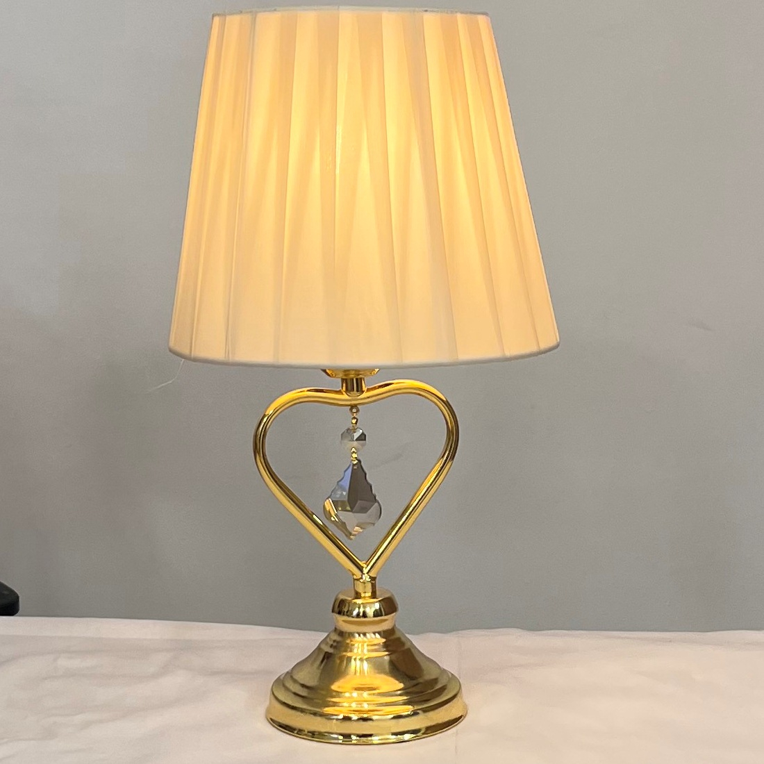 آباژور رومیزی نورهام مدل NHM-HEART1-21