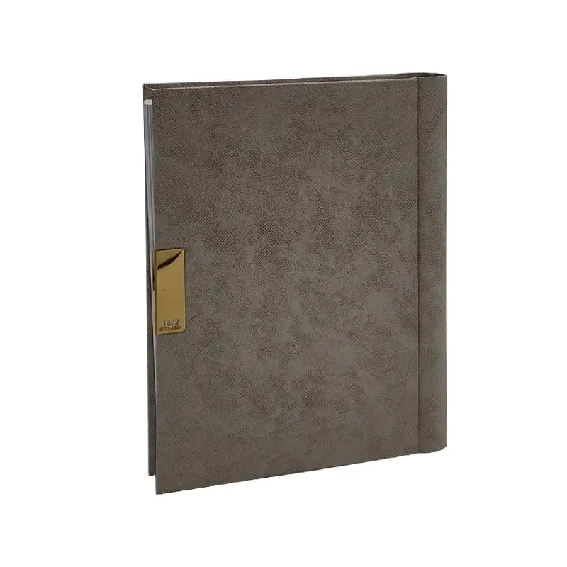 سالنامه سال 1402 مدل 10