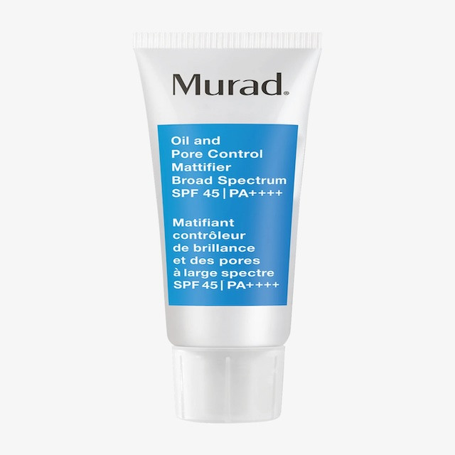 کرم ضد آفتاب بدون رنگ مورد SPF 45 مدل مات کننده و کنترل کننده مناسب انواع پوست حجم 60 میلی‌لیتر